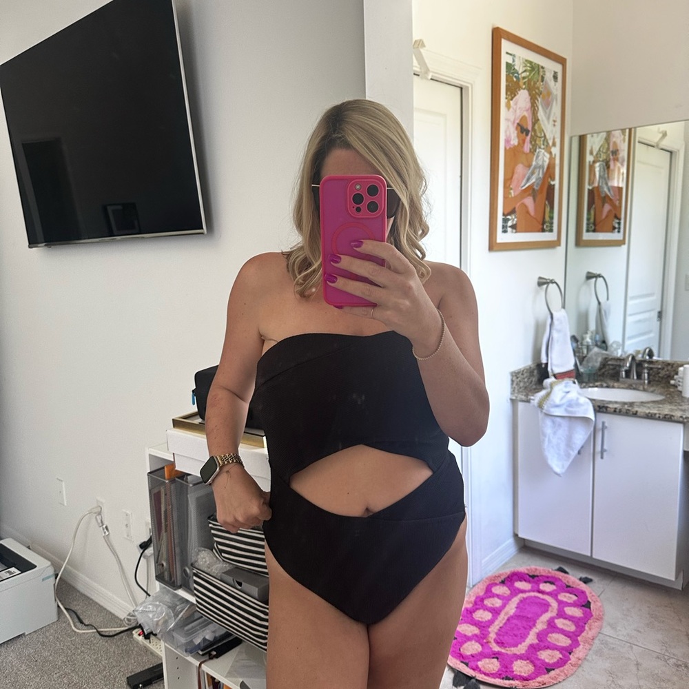 H&M Black One-Piece Swimsuit